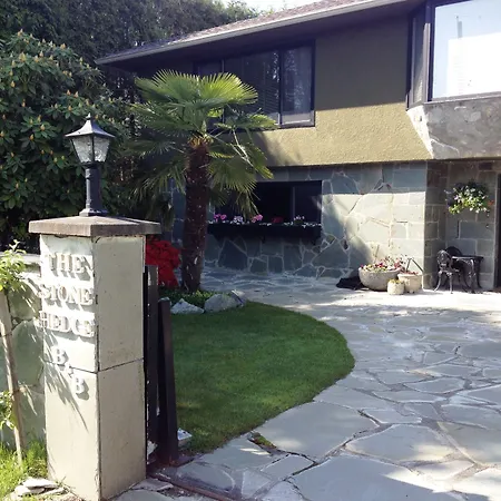 The Stone Hedge Bed And Breakfast-3